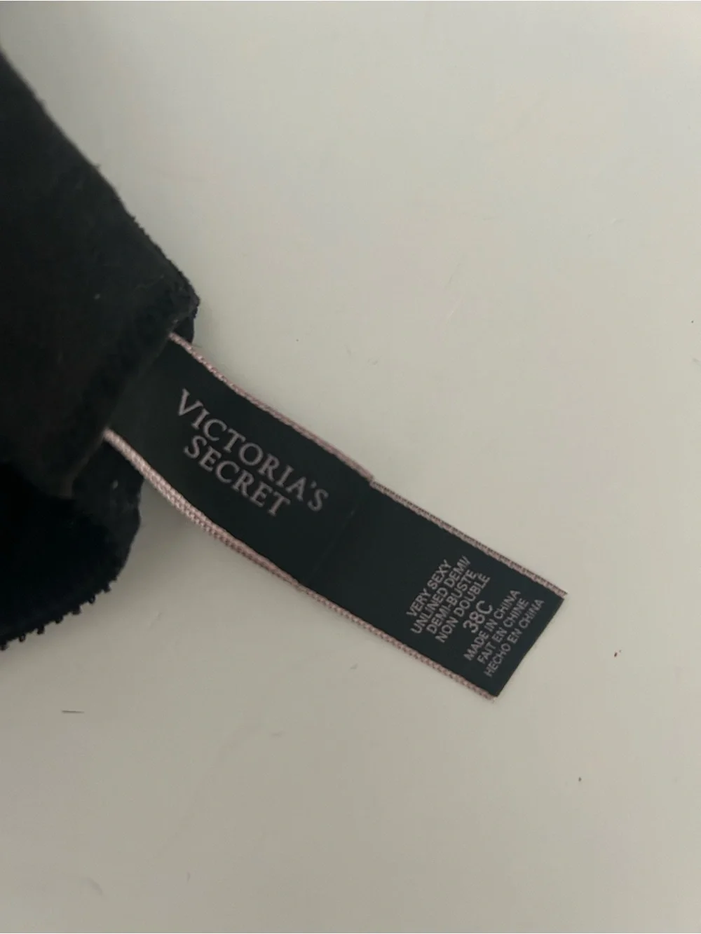 Victoria's Secret Black Lace Underwire Demi Bra | Size 38C